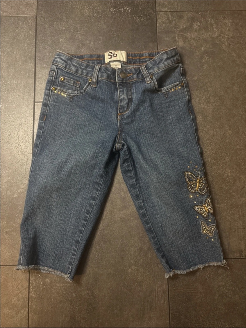 SO girls  Blue Denim Capri Jeans with Butterfly Embellishments